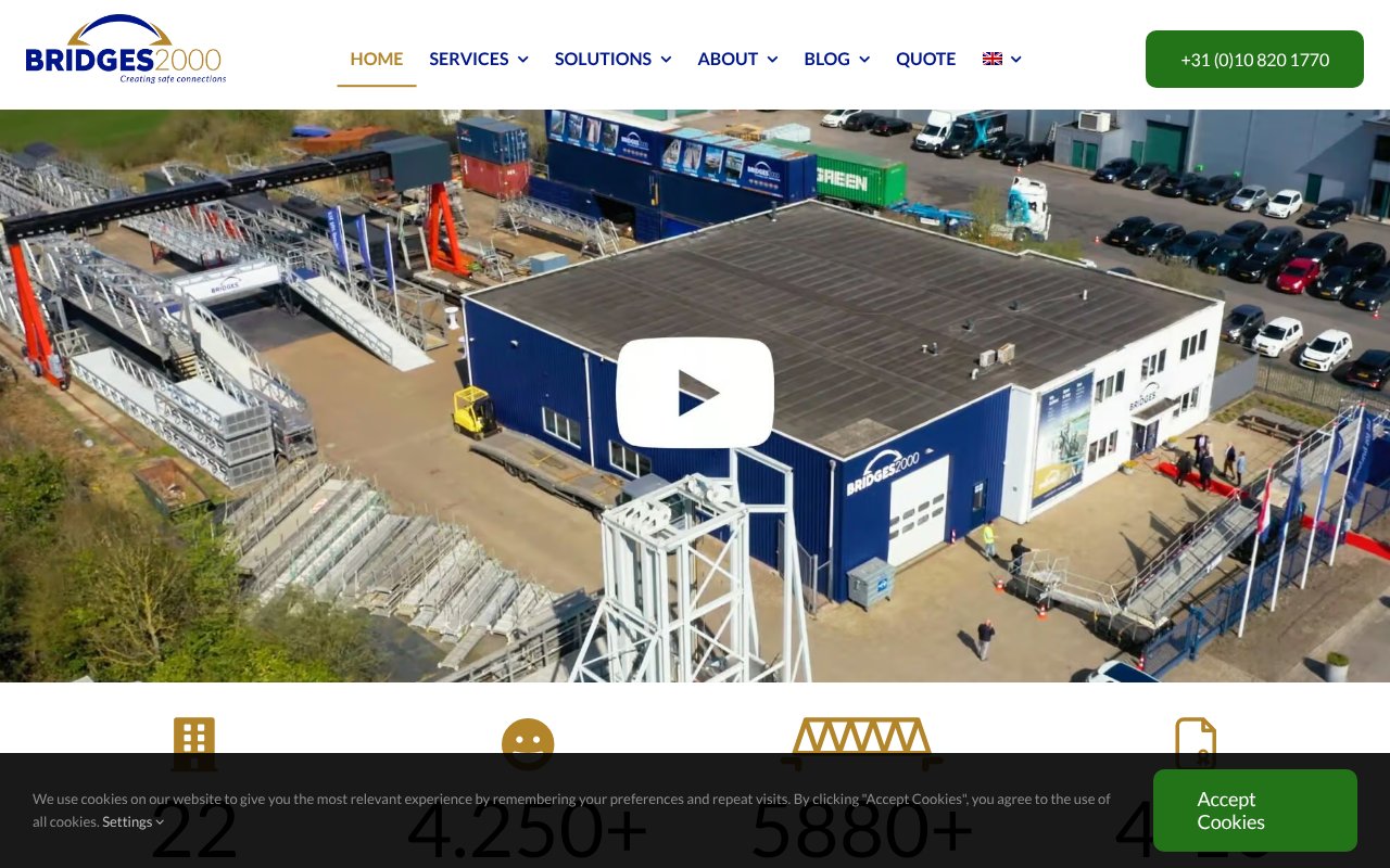 Screenshot of bridges2000.com