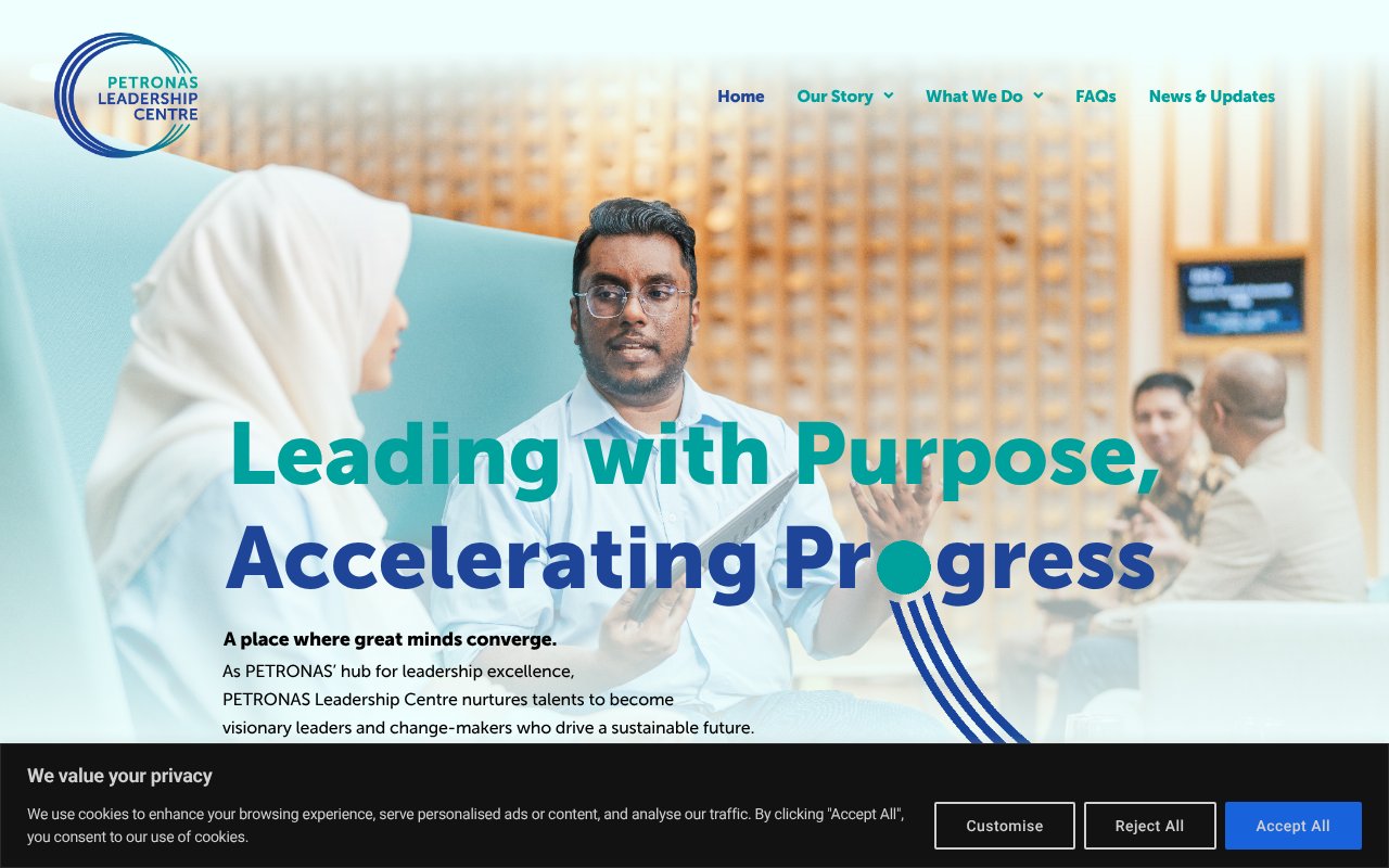 Screenshot of petronasleadershipcentre.com